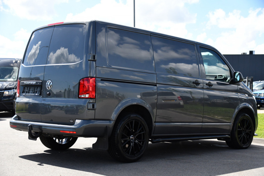 Volkswagen Transporter 2.0 TDI L1H1 30 Bulli Edition Adaptieve Cruise, Camera, Carplay, LED, Stoelverwarming, Standkachel, 150pk, Trekhaak, Uniek!