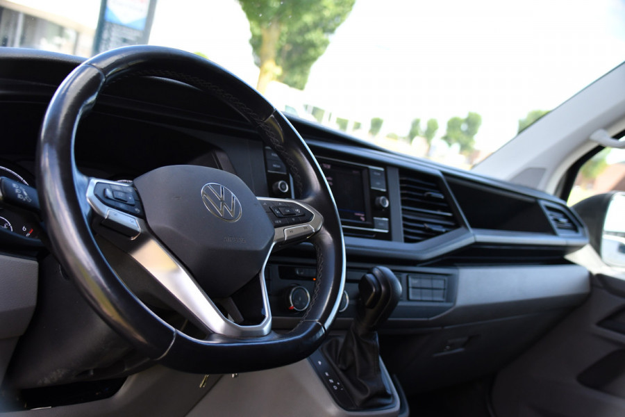 Volkswagen Transporter 2.0 TDI L1H1 30 Bulli Edition Adaptieve Cruise, Camera, Carplay, LED, Stoelverwarming, Standkachel, 150pk, Trekhaak, Uniek!