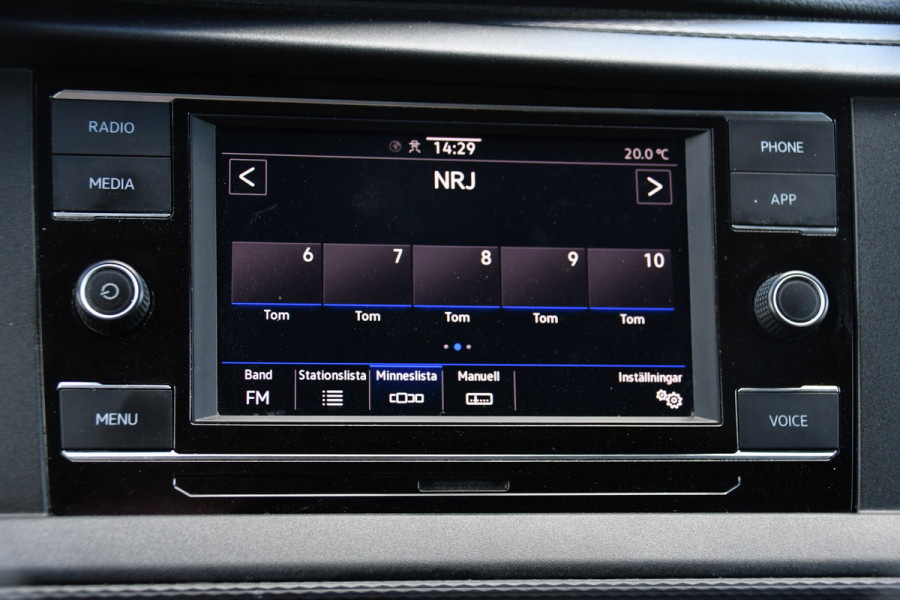 Volkswagen Transporter 2.0 TDI L1H1 30 Bulli Edition Adaptieve Cruise, Camera, Carplay, LED, Stoelverwarming, Standkachel, 150pk, Trekhaak, Uniek!