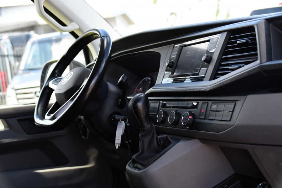 Volkswagen Transporter 2.0 TDI L1H1 30 Bulli Edition Adaptieve Cruise, Camera, Carplay, LED, Stoelverwarming, Standkachel, 150pk, Trekhaak, Uniek!