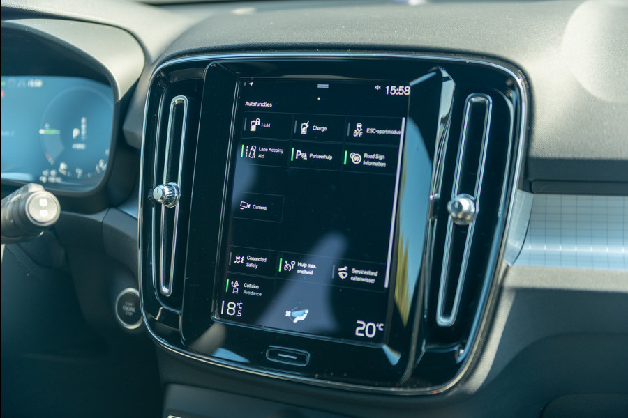 Volvo XC40 T4 Aut. Plug-in Hybrid Core Bright Parkeercamera CruiseControl 211pk