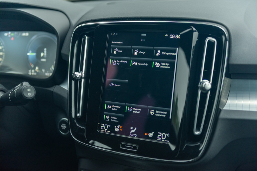 Volvo XC40 T4 Aut. Plug-in Hybrid Plus Bright Stoelverwarming Parkeercamera 211pk
