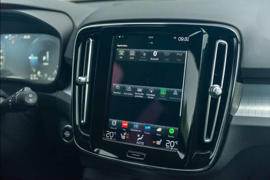 Volvo XC40 T4 Aut. Plug-in Hybrid Plus Bright Stoelverwarming Parkeercamera 211pk