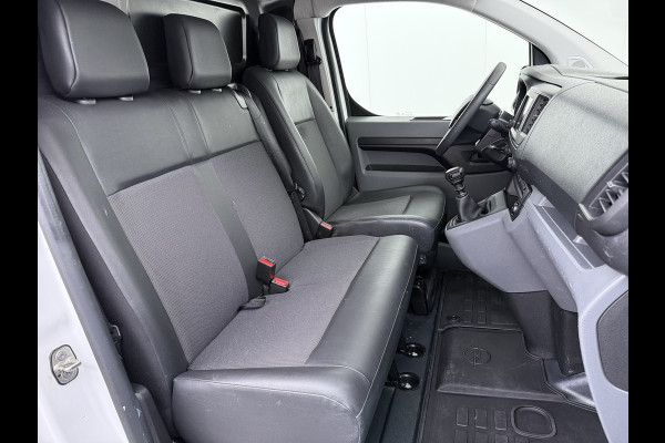 Opel Vivaro 2.0CDTI 123PK L2H1 3-Persoons Trekhaak 360°Camera Euro 6 Navi Airco Apple Carplay Android Auto Cruise Control Pdc Edition Dakdragers Betonplex vloer Inbouwkasten Regen-Lichtsensor 1e Eigenaar 2.500KG Trekgewicht Dealeronderhouden