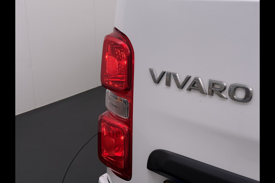 Opel Vivaro 2.0CDTI 123PK L2H1 3-Persoons Trekhaak 360°Camera Euro 6 Navi Airco Apple Carplay Android Auto Cruise Control Pdc Edition Dakdragers Betonplex vloer Inbouwkasten Regen-Lichtsensor 1e Eigenaar 2.500KG Trekgewicht Dealeronderhouden