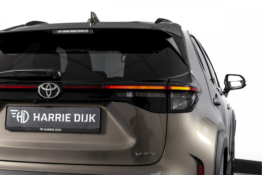 Toyota Yaris Cross 1.5 Hybrid 115 Dynamic | Dig.Cockpit | Adapt.Cruise | Stoel-+stuurverwarming | Camera | PDC | NAV+App.Connect | Auto.Airco | LM 17" | 3717