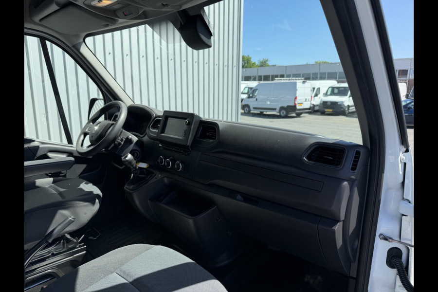 Renault Master T35 2.3 dCi 135 L3H2*NAVI*CRUISE*CAM*A/C*TEL*3PERS