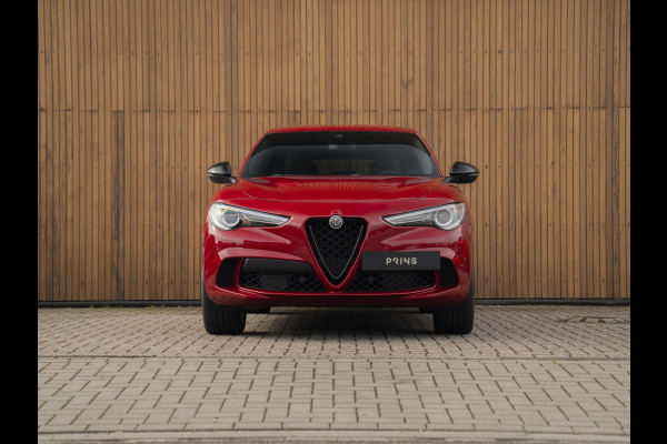 Alfa Romeo Stelvio 2.9 V6 AWD Quadrifoglio | Harman/Kardon | Rosso Competizione | Adapt. cruise | CarPlay | Carbon stuur