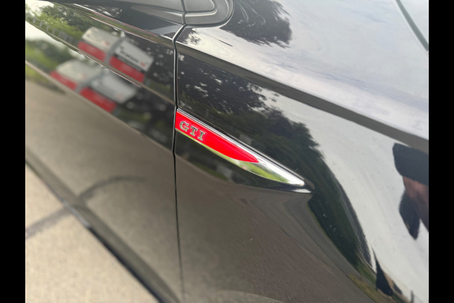 Volkswagen Polo 2.0 TSI GTI DSG Panorama Camera Keyless Leder Virtual