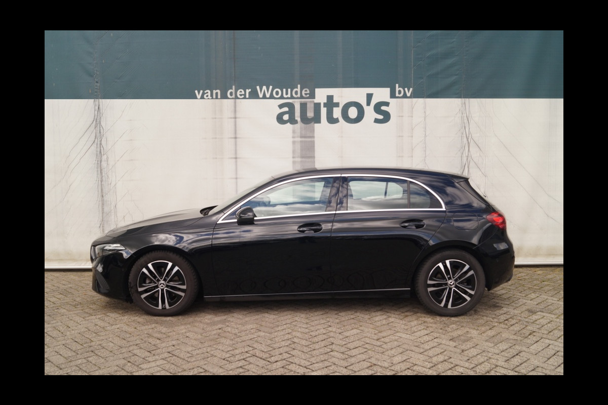 Mercedes-Benz A-Klasse 180 Automaat Luxury Line -LED-ECC-PDC-CAM-