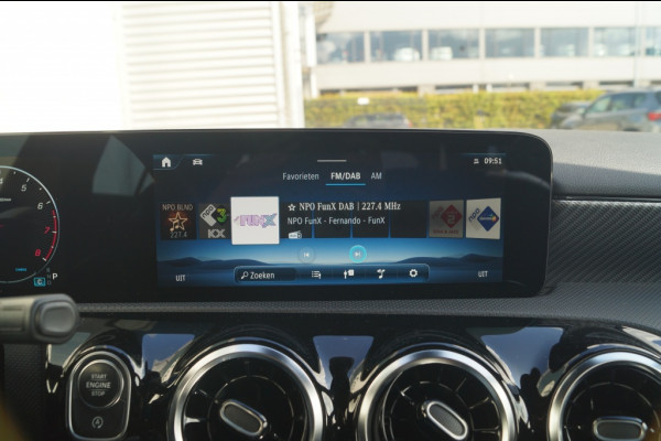 Mercedes-Benz A-Klasse 180 Automaat Luxury Line -LED-ECC-PDC-CAM-