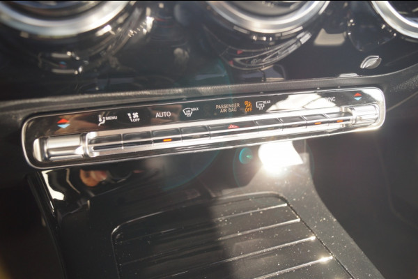 Mercedes-Benz A-Klasse 180 Automaat Luxury Line -LED-ECC-PDC-CAM-