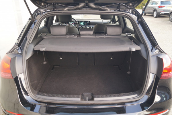 Mercedes-Benz A-Klasse 180 Automaat Luxury Line -LED-ECC-PDC-CAM-
