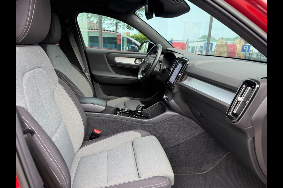 Volvo XC40 1.5 T4 Plug-in hybrid Plus Dark - Automaat - Navi - Climate - Parkeerhulp