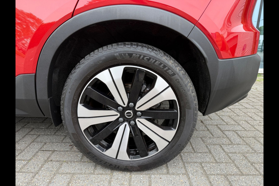 Volvo XC40 1.5 T4 Plug-in hybrid Plus Dark - Automaat - Navi - Climate - Parkeerhulp