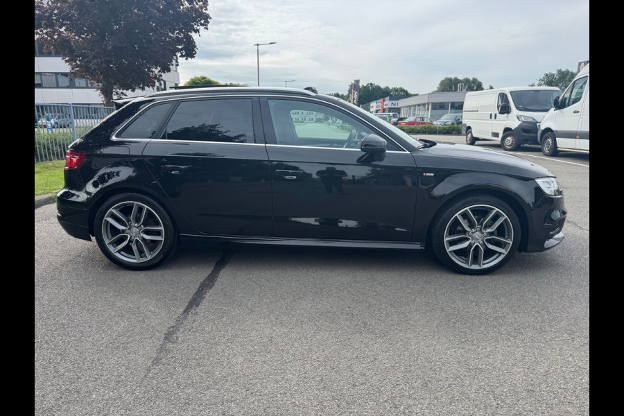 Audi A3 Sportback 35 TFSI Design S Tronic Panorama Leder Led