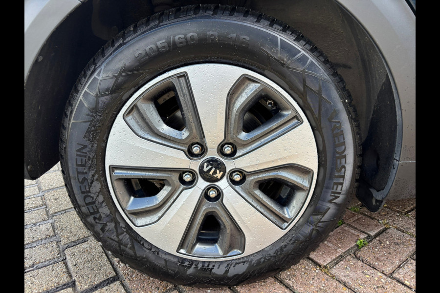 Kia Niro 1.6 GDi Hybrid DynamicLine