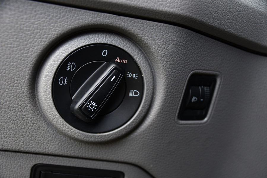MAN TGE 35 2.0 L3H3 Edition Camera, Cruise, Carplay, 140pk, Multimedia, Geveerde stoel, Trekhaak, Uniek!