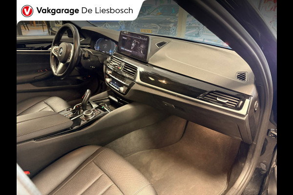 BMW 5 Serie Touring 530e xDrive High Executive/ leer/ pano/ navi/ trekhaak/ apple carplay