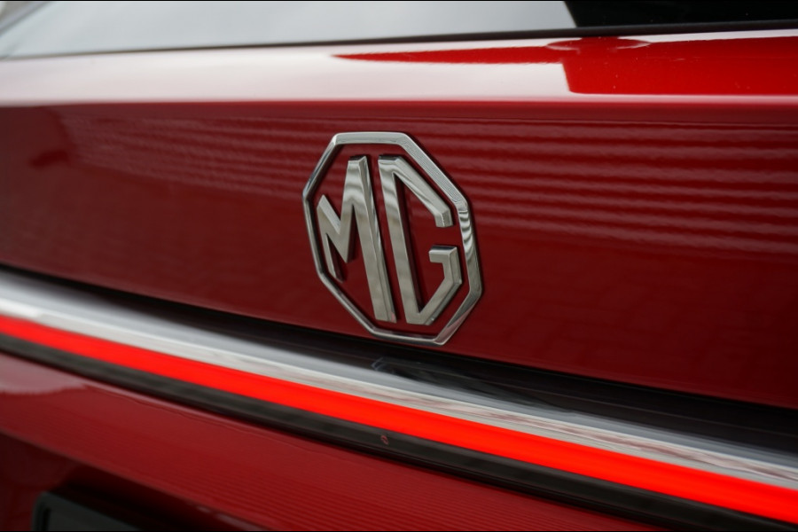 MG MG HS PHEV 272PK Luxury 7JR GAR. | 100KM EL. BEREIK | 1.500 TREKGEWICHT