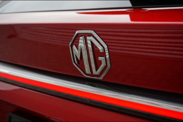 MG MG HS PHEV 272PK Luxury 7JR GAR. | 100KM EL. BEREIK | 1.500 TREKGEWICHT