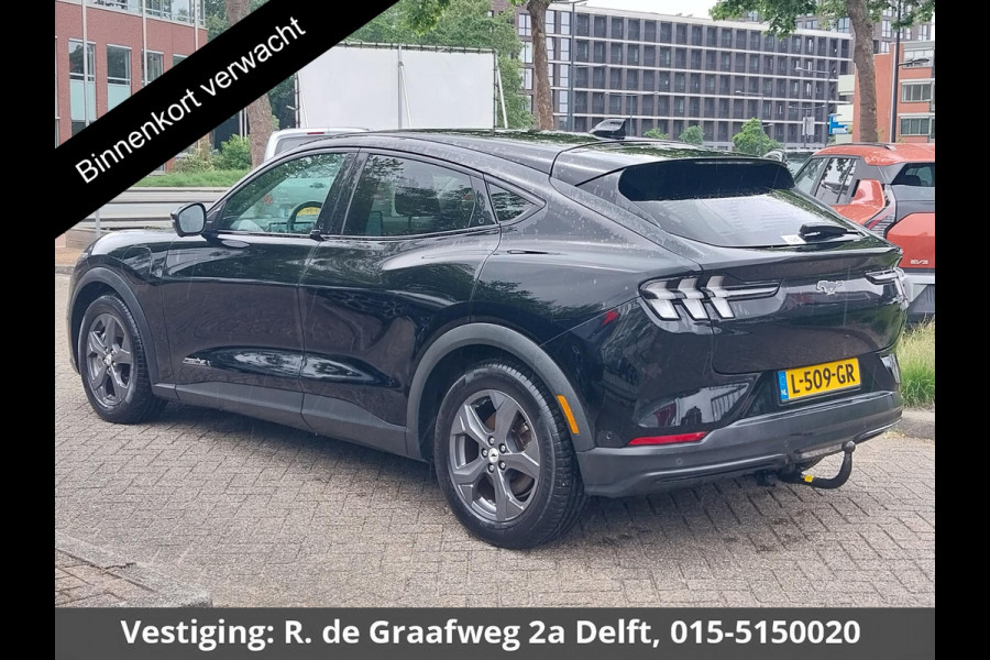 Ford Mustang Mach-E Extended RWD 98 kWh SOH 94% | Navigatie | Trekhaak | Stuur-& Stoelverwarming | Leder | Camera |