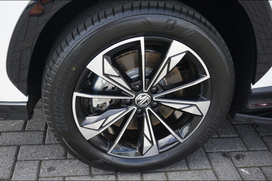 MG MG HS PHEV 272PK Luxury 1.500 TREKGEWICHT | 7 JR GARANTIE | 100KM EL. BEREI
