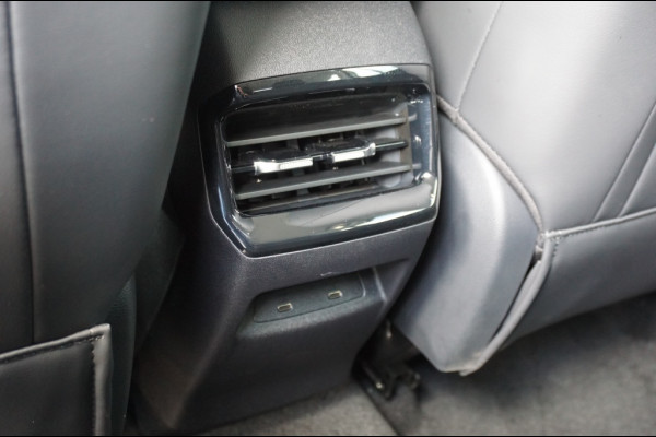 MG MG HS PHEV 272PK Luxury 1.500 TREKGEWICHT | 7 JR GARANTIE | 100KM EL. BEREI