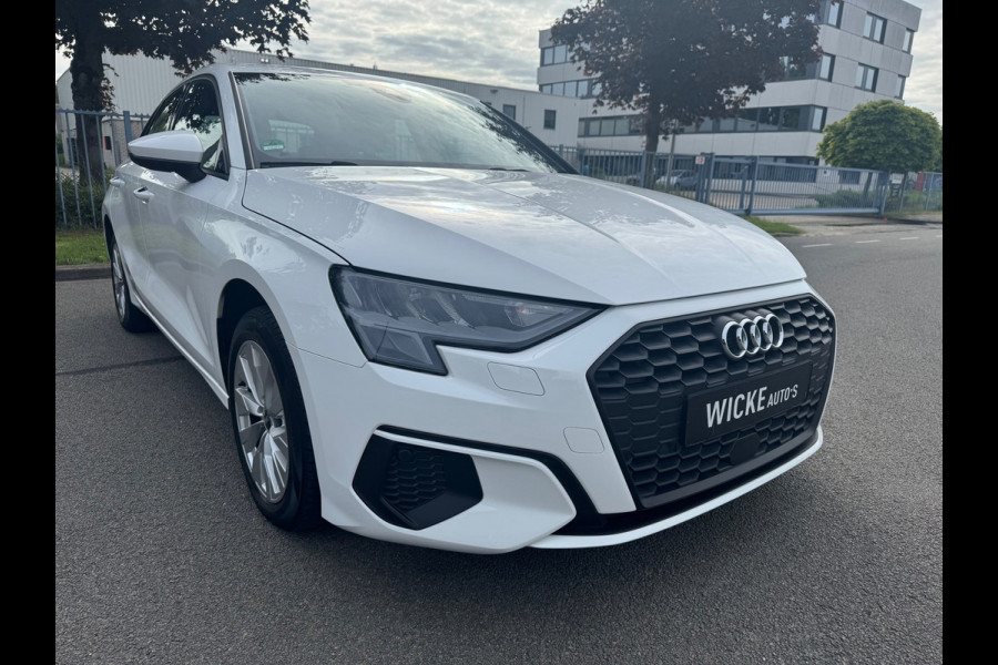 Audi A3 Sportback 40 TFSI e Edition Automaat Led