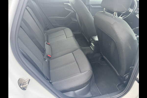 Audi A3 Sportback 40 TFSI e Edition Automaat Led