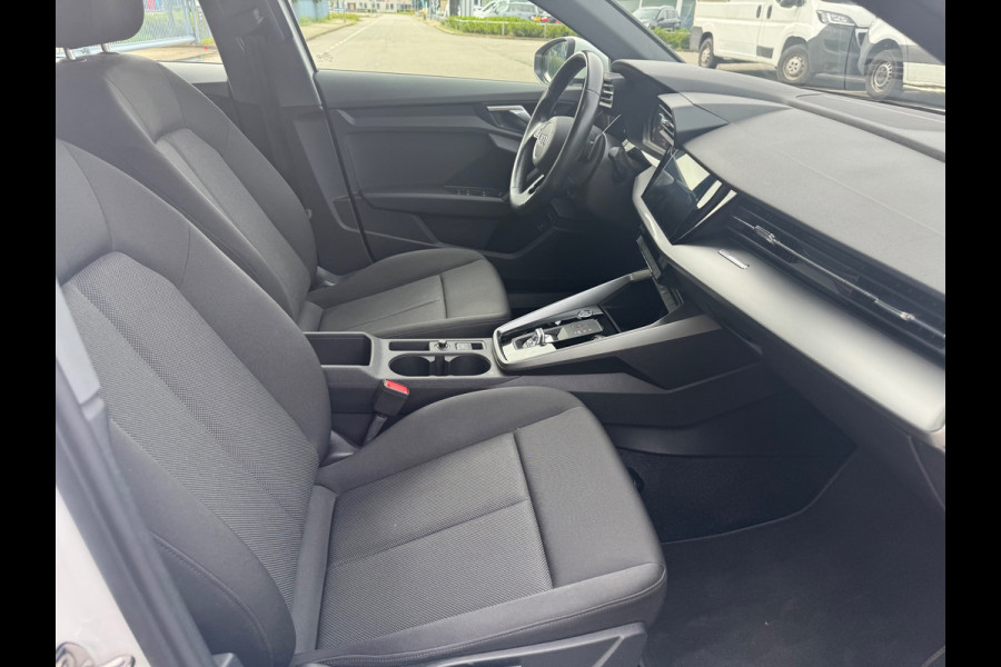 Audi A3 Sportback 40 TFSI e Edition Automaat Led