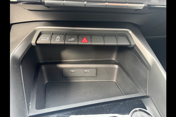Audi A3 Sportback 40 TFSI e Edition Automaat Led