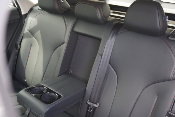 MG MG HS PHEV 272PK Luxury 1.500 TREKGEWICHT | 7 JR GARANTIE | 100KM EL. BEREI
