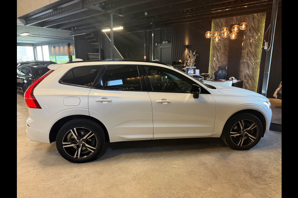 Volvo XC60 2.0 Recharge T6 AWD R-Design|PANO|HUD|360CAMERA|BOMVOL!