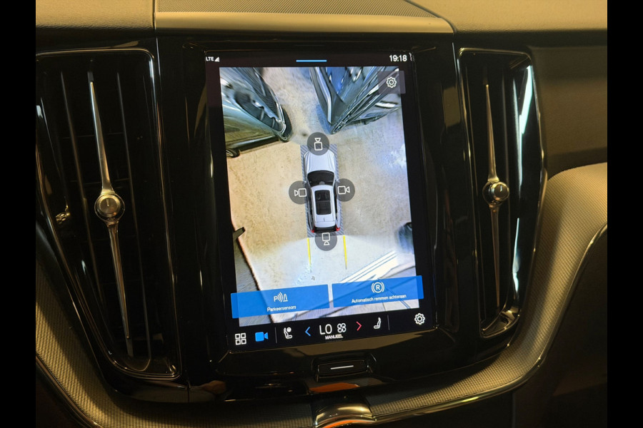 Volvo XC60 2.0 Recharge T6 AWD R-Design|PANO|HUD|360CAMERA|BOMVOL!