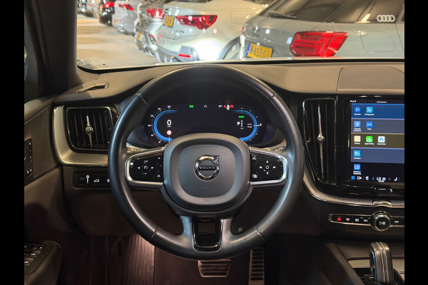 Volvo XC60 2.0 Recharge T6 AWD R-Design|PANO|HUD|360CAMERA|BOMVOL!