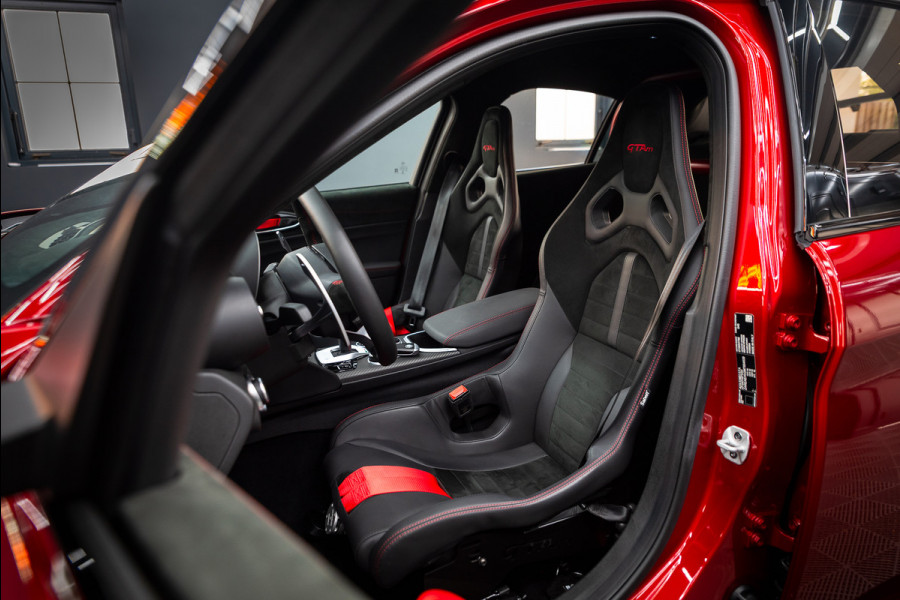 Alfa Romeo Giulia 2.9 V6 Quadrifoglio GTAm / PPF / 1e eig. / Keramisch / Nieuwstaat / 6-punt