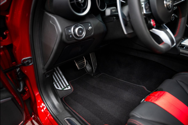 Alfa Romeo Giulia 2.9 V6 Quadrifoglio GTAm / PPF / 1e eig. / Keramisch / Nieuwstaat / 6-punt