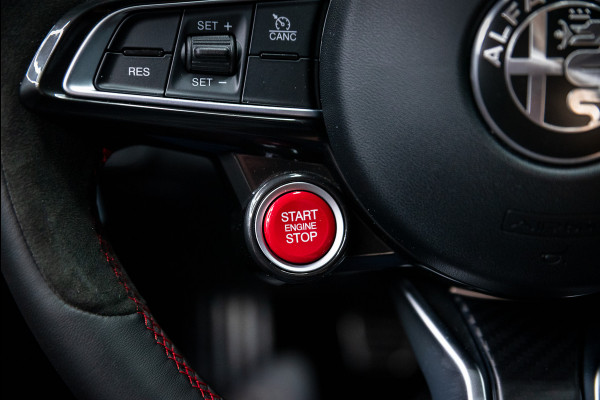 Alfa Romeo Giulia 2.9 V6 Quadrifoglio GTAm / PPF / 1e eig. / Keramisch / Nieuwstaat / 6-punt