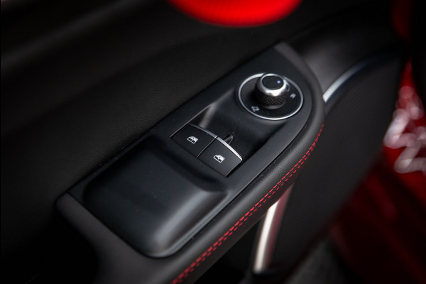 Alfa Romeo Giulia 2.9 V6 Quadrifoglio GTAm / PPF / 1e eig. / Keramisch / Nieuwstaat / 6-punt