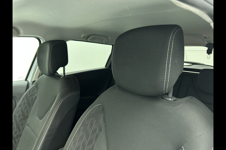 Renault Clio Estate 0.9 TCe Limited 90PK / Pdc. / Airco / Navigatie / Radio multimedia / Apk 06-2028