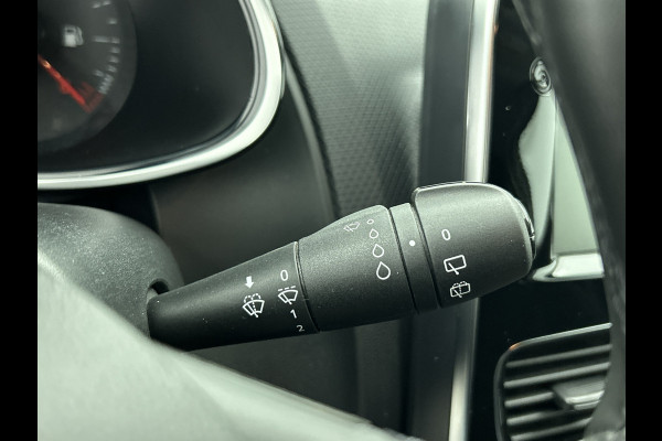 Renault Clio Estate 0.9 TCe Limited 90PK / Pdc. / Airco / Navigatie / Radio multimedia / Apk 06-2028