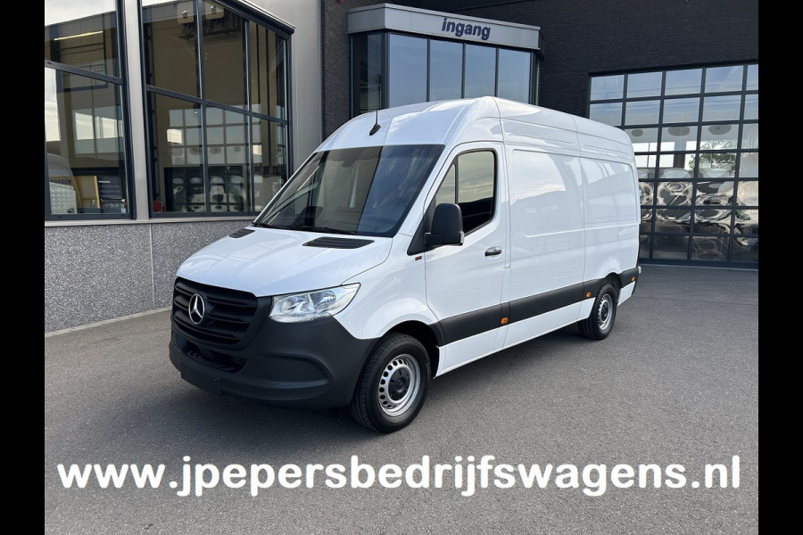 Mercedes-Benz Sprinter 315 CDI L2 H2 RWD Pro MBUX / Trekhaak / Camera / Cruise control / Airco / 270 Graden achterdeuren