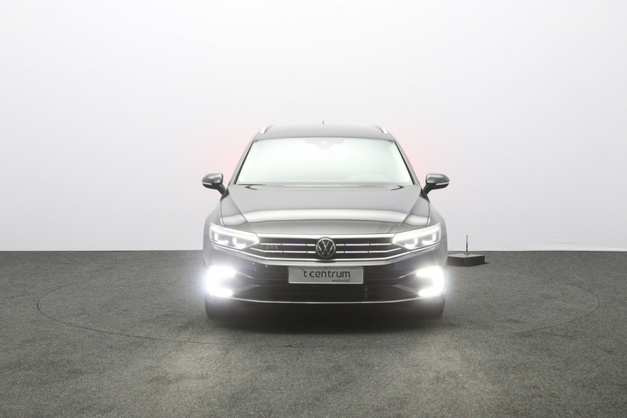 Volkswagen Passat Variant 1.4 TSI PHEV 218 PK GTE Business, Leder-Alcantara, 18" LM, Winterpakket, Carplay, Massage