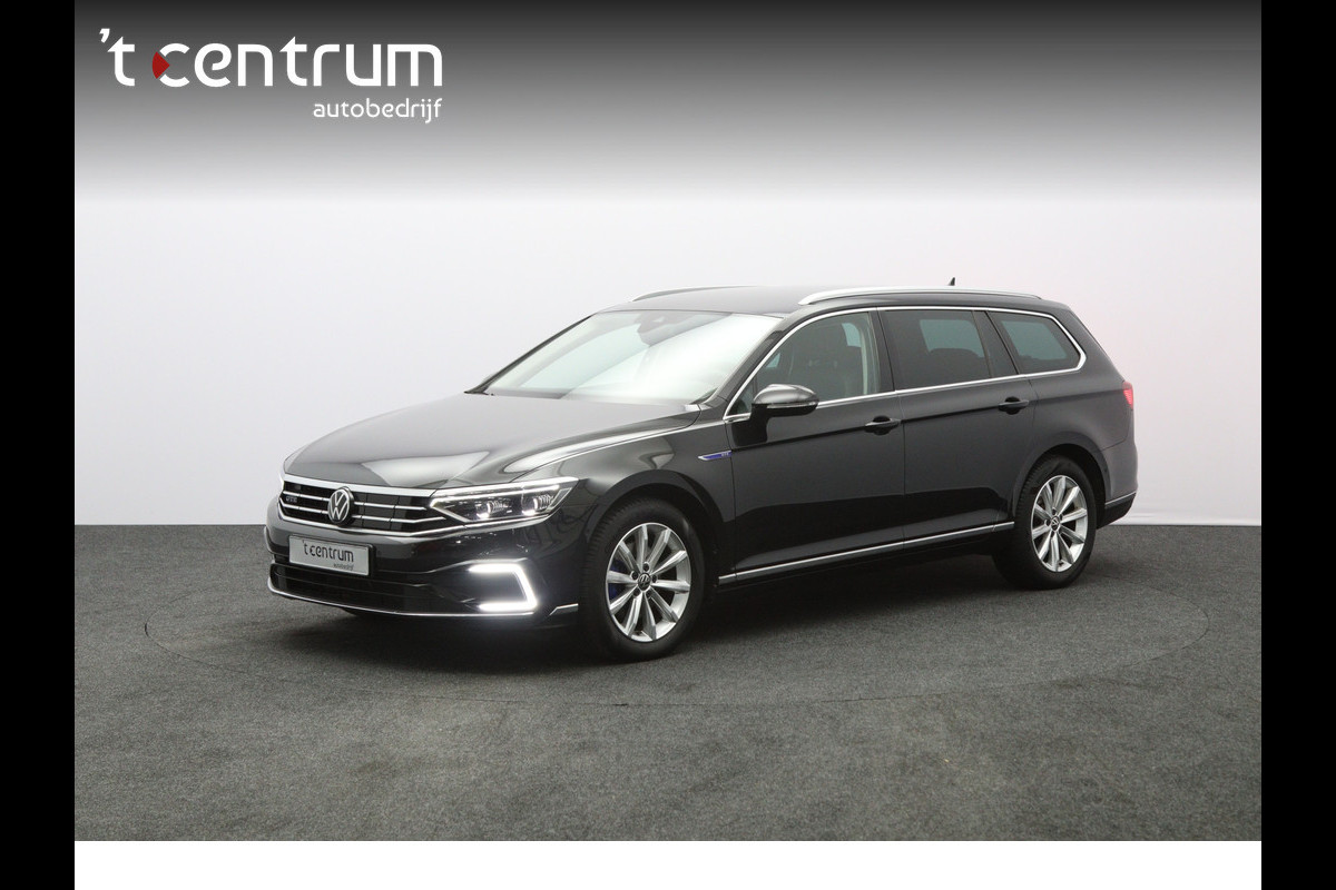 Volkswagen Passat Variant 1.4 TSI PHEV 218 PK GTE Business, Leder-Alcantara, 18" LM, Winterpakket, Carplay, Massage