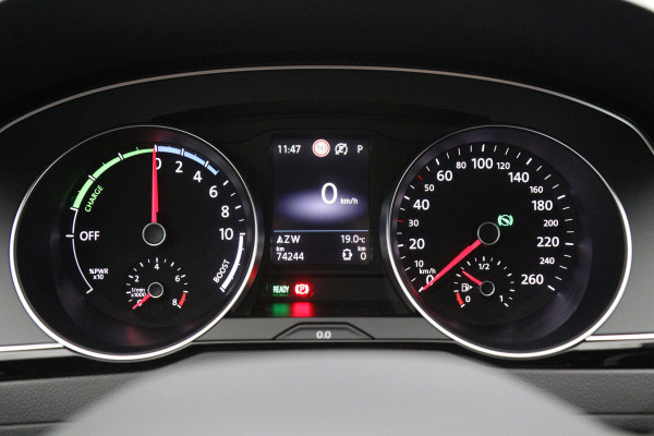 Volkswagen Passat Variant 1.4 TSI PHEV 218 PK GTE Business, Leder-Alcantara, 18" LM, Winterpakket, Carplay, Massage