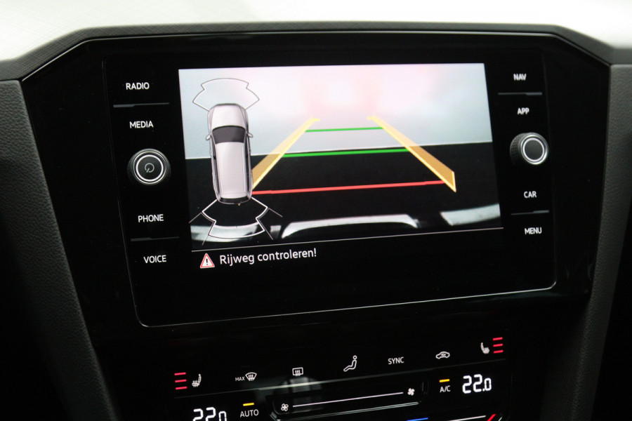 Volkswagen Passat Variant 1.4 TSI PHEV 218 PK GTE Business, Leder-Alcantara, 18" LM, Winterpakket, Carplay, Massage