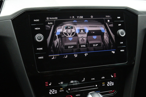 Volkswagen Passat Variant 1.4 TSI PHEV 218 PK GTE Business, Leder-Alcantara, 18" LM, Winterpakket, Carplay, Massage