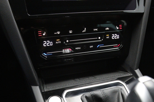Volkswagen Passat Variant 1.4 TSI PHEV 218 PK GTE Business, Leder-Alcantara, 18" LM, Winterpakket, Carplay, Massage