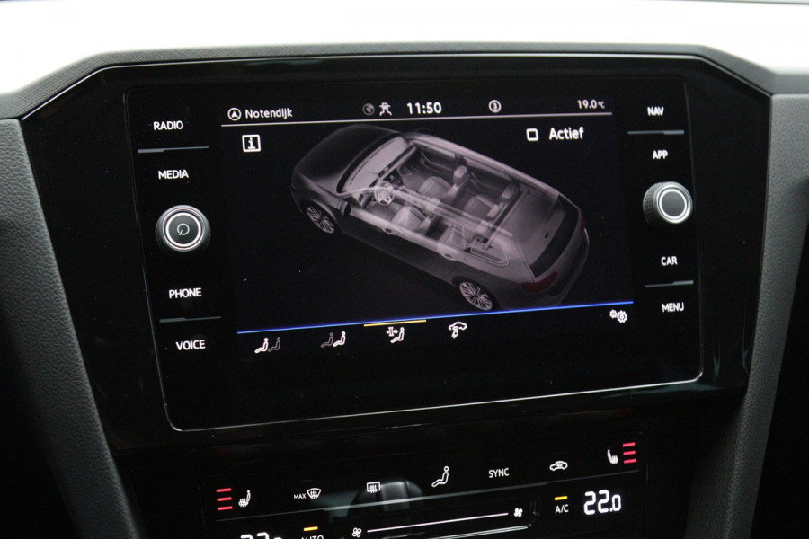 Volkswagen Passat Variant 1.4 TSI PHEV 218 PK GTE Business, Leder-Alcantara, 18" LM, Winterpakket, Carplay, Massage